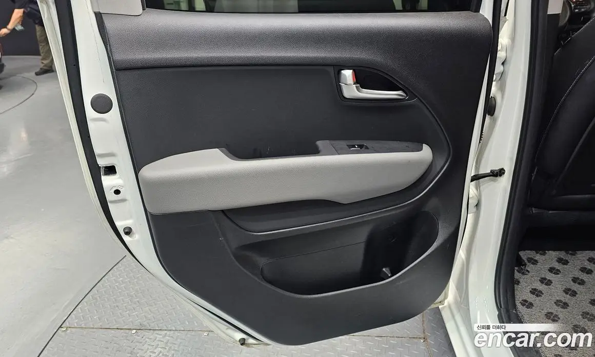 Kia Ray 2024 0.1 автомат (гидро), фото 14