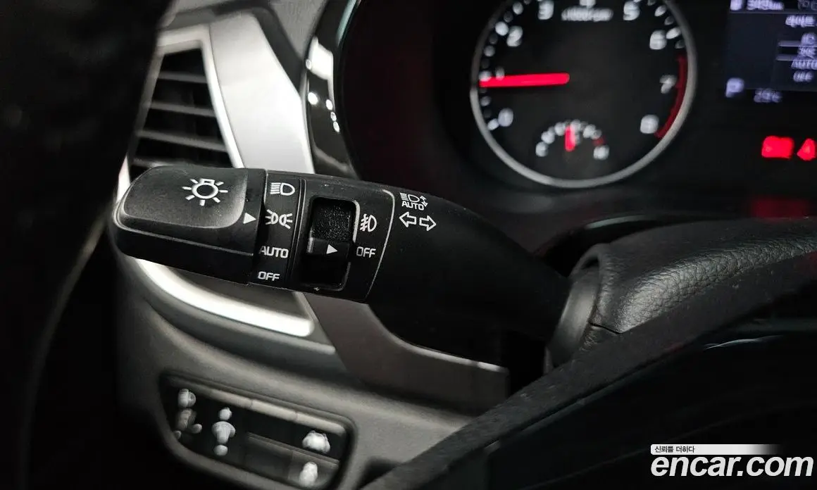 Kia Seltos 2020 1.6 автомат (гидро), фото 28 Kia Seltos 2020 1.6 автомат (гидро), фото 28