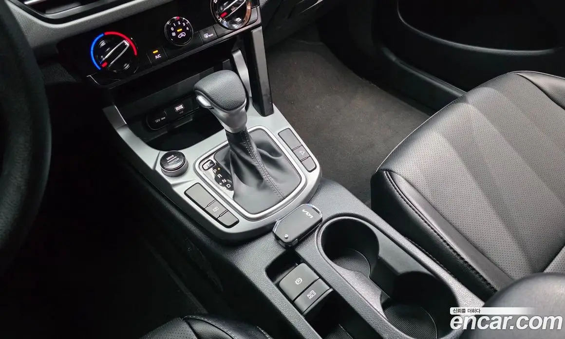 Kia Seltos 2023 1.6 автомат (гидро), фото 9 Kia Seltos 2023 1.6 автомат (гидро), фото 9