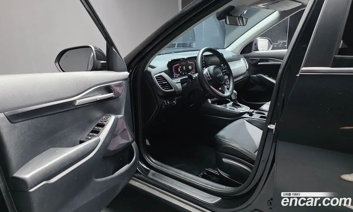 Kia Seltos 2023 1.6 автомат (гидро), фото 10 Kia Seltos 2023 1.6 автомат (гидро), фото 10