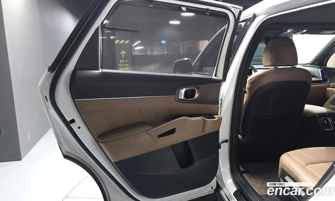 Kia Sorento 2023 2.5 автомат (гидро), фото 15