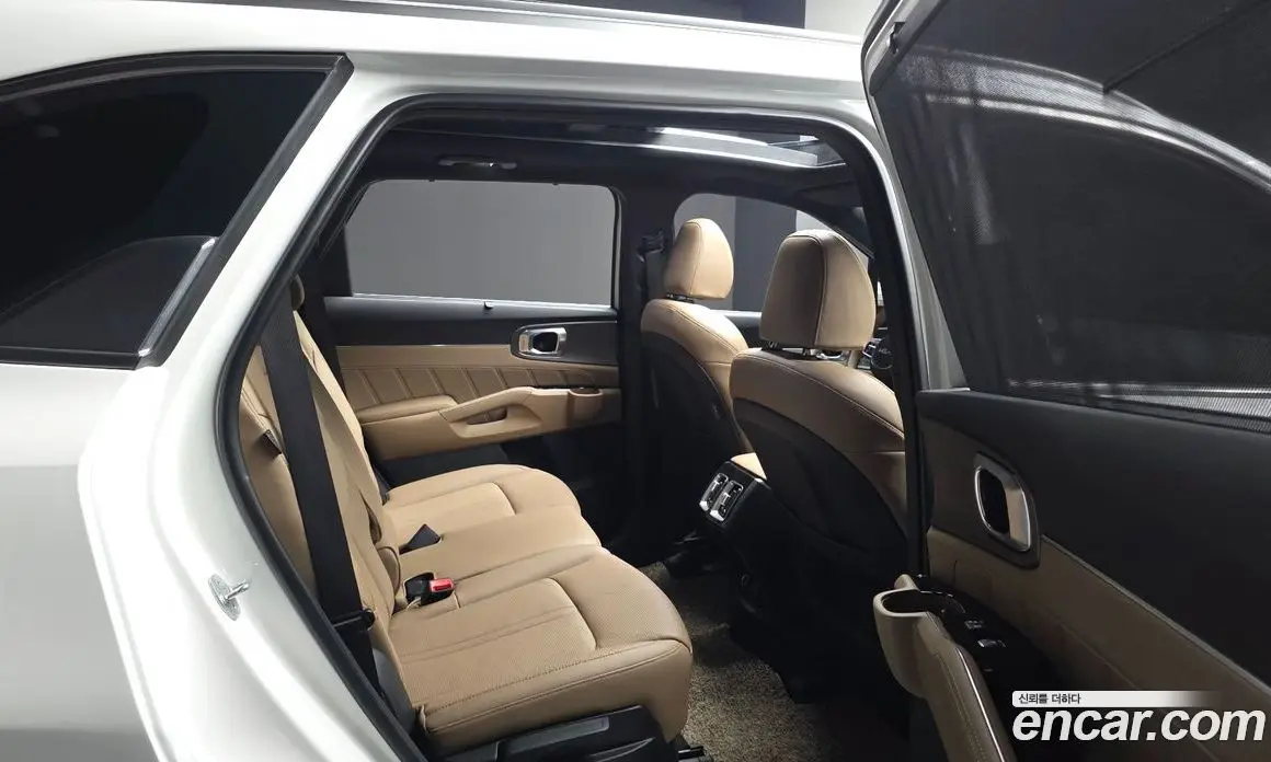 Kia Sorento 2023 2.5 автомат (гидро), фото 17