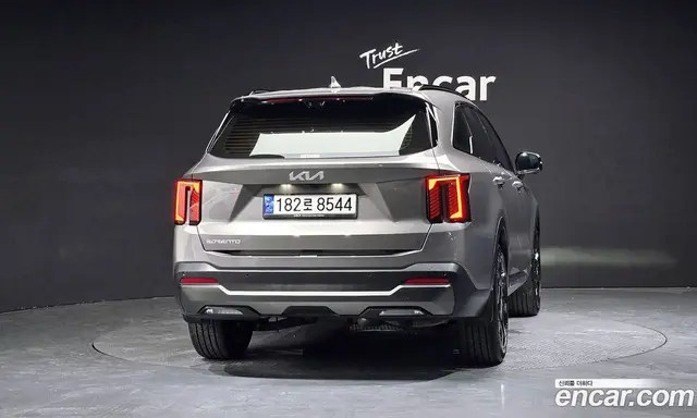Kia Sorento 2024 2.5 автомат (гидро), миниатюра 3 Kia Sorento 2024 2.5 автомат (гидро), миниатюра 3