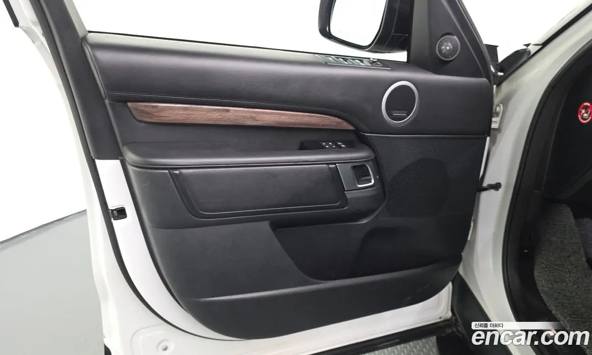 Land Rover Discovery 2019 3.0 автомат (гидро), фото 14 Land Rover Discovery 2019 3.0 автомат (гидро), фото 14