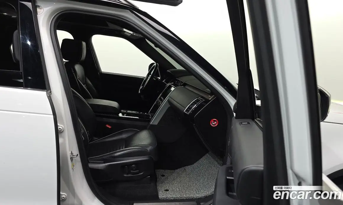 Land Rover Discovery 2019 3.0 автомат (гидро), фото 17 Land Rover Discovery 2019 3.0 автомат (гидро), фото 17