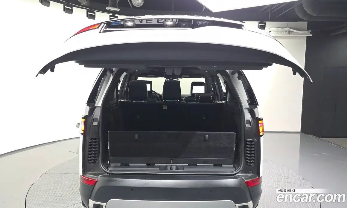 Land Rover Discovery 2019 3.0 автомат (гидро), фото 26 Land Rover Discovery 2019 3.0 автомат (гидро), фото 26