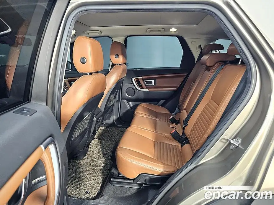 Land Rover Discovery Sport 2016 2.0 автомат (гидро), фото 8 Land Rover Discovery Sport 2016 2.0 автомат (гидро), фото 8
