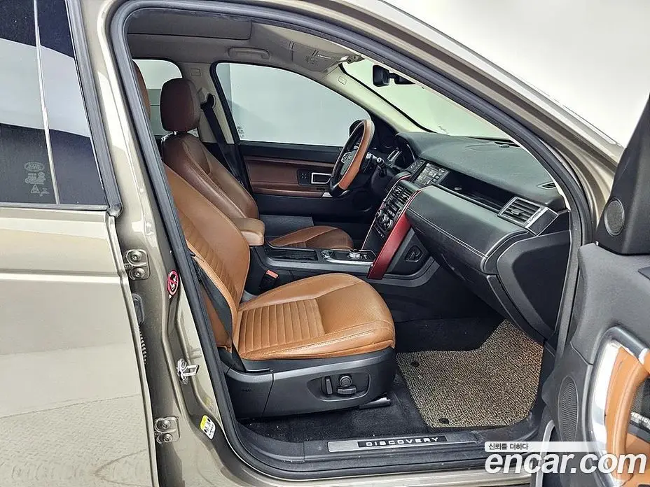Land Rover Discovery Sport 2016 2.0 автомат (гидро), фото 10 Land Rover Discovery Sport 2016 2.0 автомат (гидро), фото 10