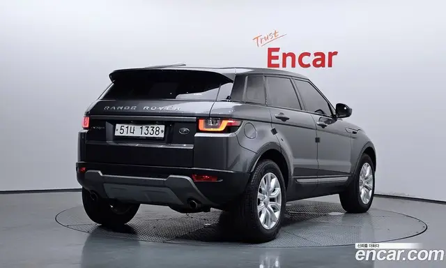 Land Rover Range Rover Evoque 2019 2.0 автомат (гидро), миниатюра 2 Land Rover Range Rover Evoque 2019 2.0 автомат (гидро), миниатюра 2