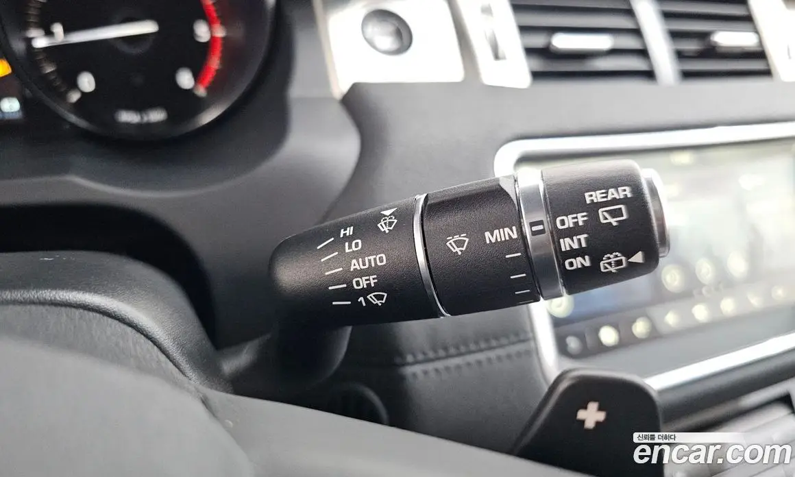 Land Rover Range Rover Evoque 2019 2.0 автомат (гидро), фото 29 Land Rover Range Rover Evoque 2019 2.0 автомат (гидро), фото 29