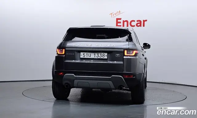 Land Rover Range Rover Evoque 2019 2.0 автомат (гидро), миниатюра 4 Land Rover Range Rover Evoque 2019 2.0 автомат (гидро), миниатюра 4