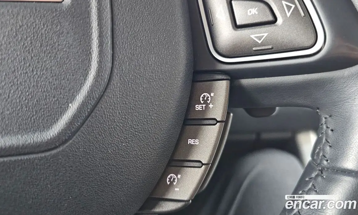 Land Rover Range Rover Evoque 2019 2.0 автомат (гидро), фото 32 Land Rover Range Rover Evoque 2019 2.0 автомат (гидро), фото 32