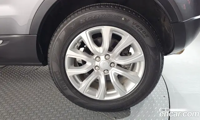 Land Rover Range Rover Evoque 2019 2.0 автомат (гидро), миниатюра 7 Land Rover Range Rover Evoque 2019 2.0 автомат (гидро), миниатюра 7