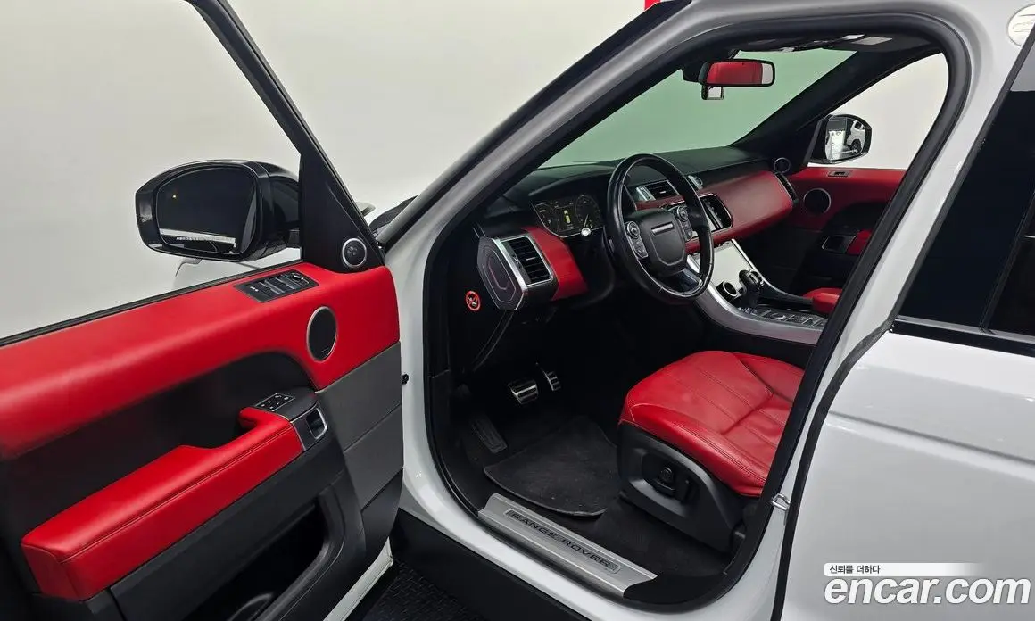 Land Rover Range Rover Sport 2016 3.0 автомат (гидро), фото 11 Land Rover Range Rover Sport 2016 3.0 автомат (гидро), фото 11