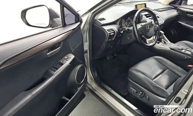 Lexus NX 2016 2.5 автомат (гидро), миниатюра 12