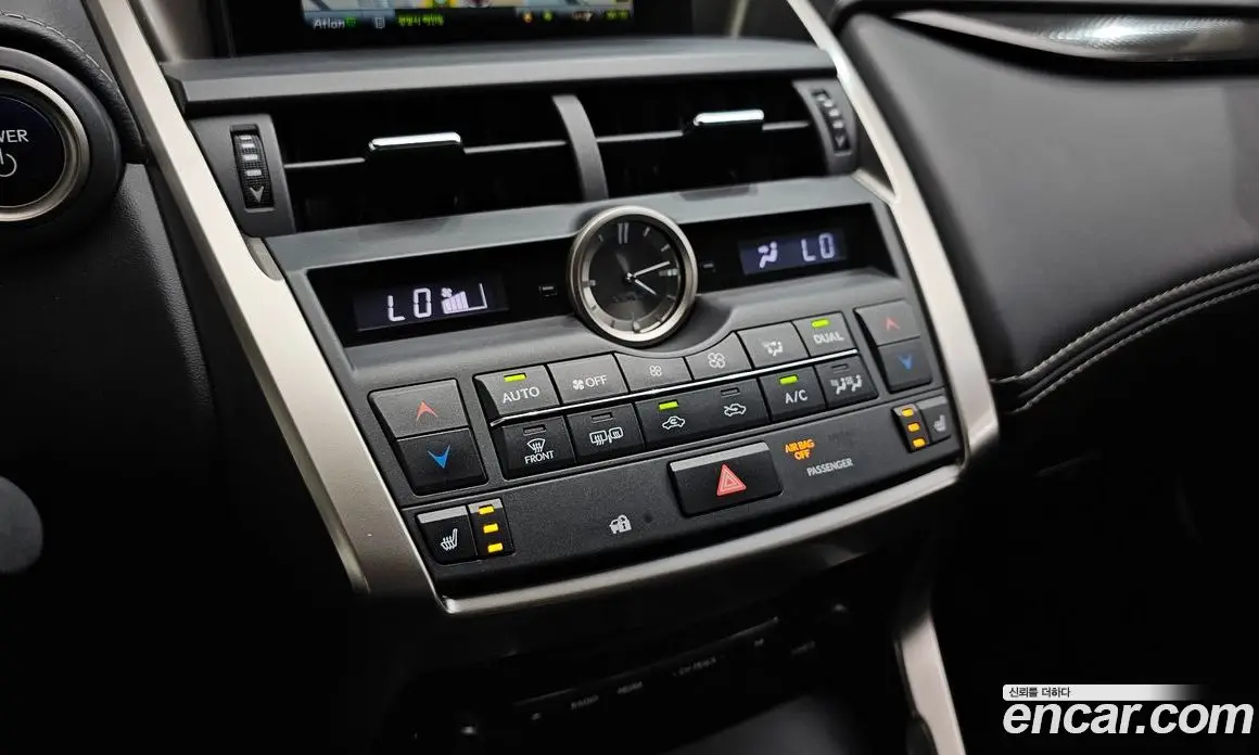 Lexus NX 2016 2.5 автомат (гидро), фото 28 Lexus NX 2016 2.5 автомат (гидро), фото 28