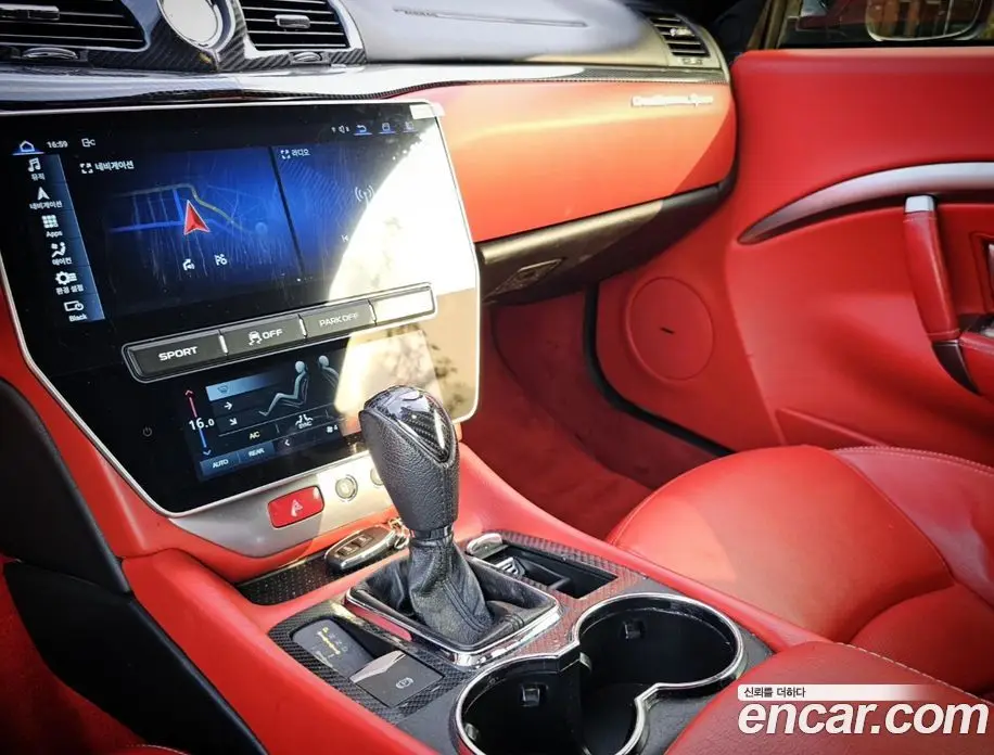 Maserati GranTurismo 2012 4.7 автомат (гидро), фото 14 Maserati GranTurismo 2012 4.7 автомат (гидро), фото 14