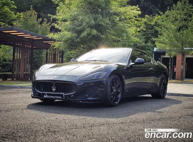 Maserati GranTurismo 2012 4.7 автомат (гидро), миниатюра 3 Maserati GranTurismo 2012 4.7 автомат (гидро), миниатюра 3