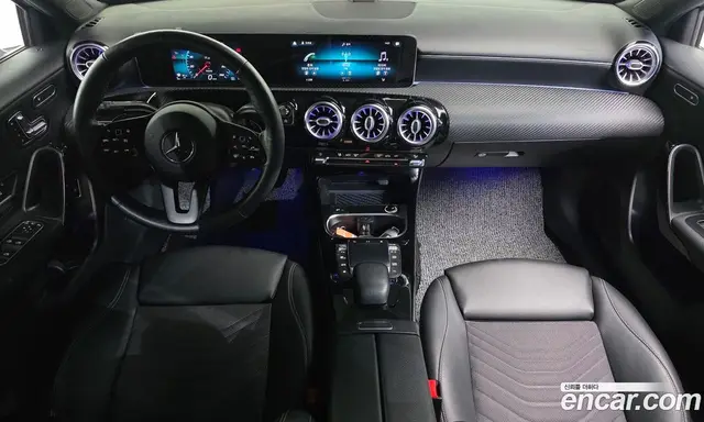 Mercedes-Benz A-Class 2020 2.0 автомат (гидро), миниатюра 7