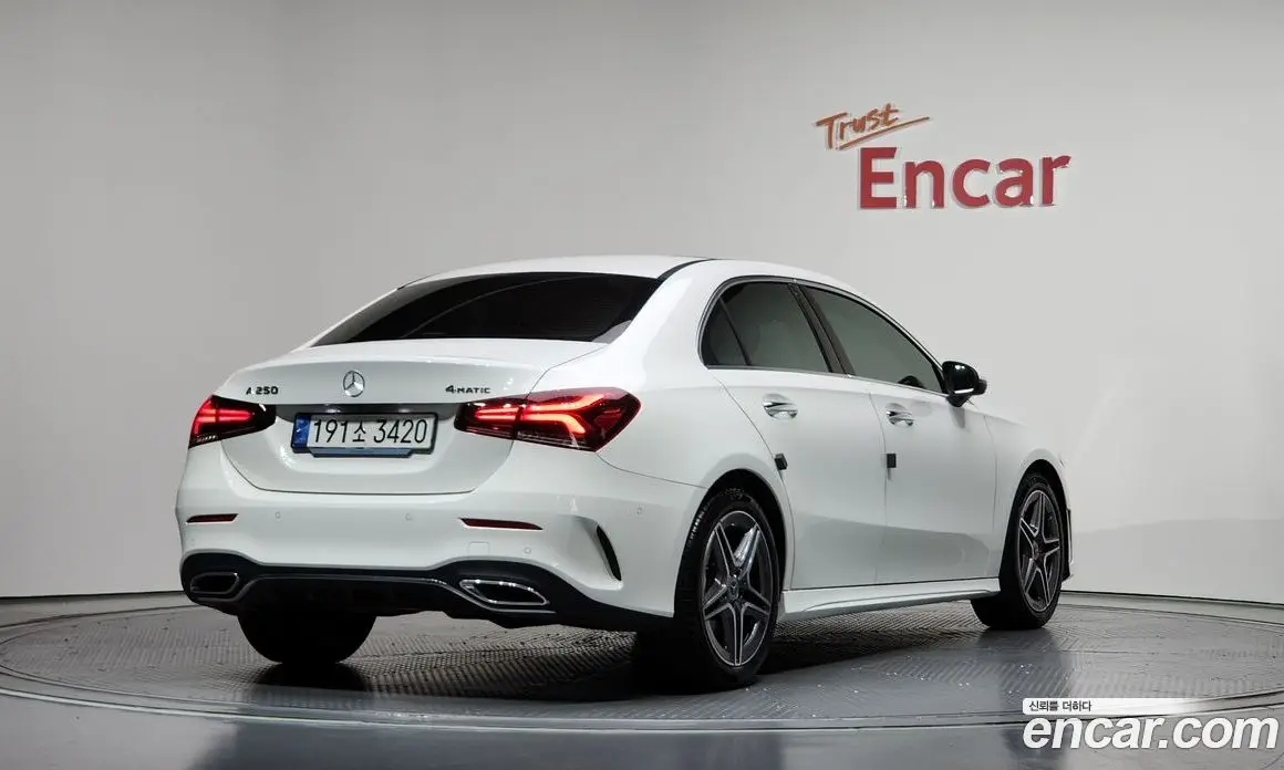 Mercedes-Benz A-Class 2022 2.0 автомат (гидро), фото 2 Mercedes-Benz A-Class 2022 2.0 автомат (гидро), фото 2