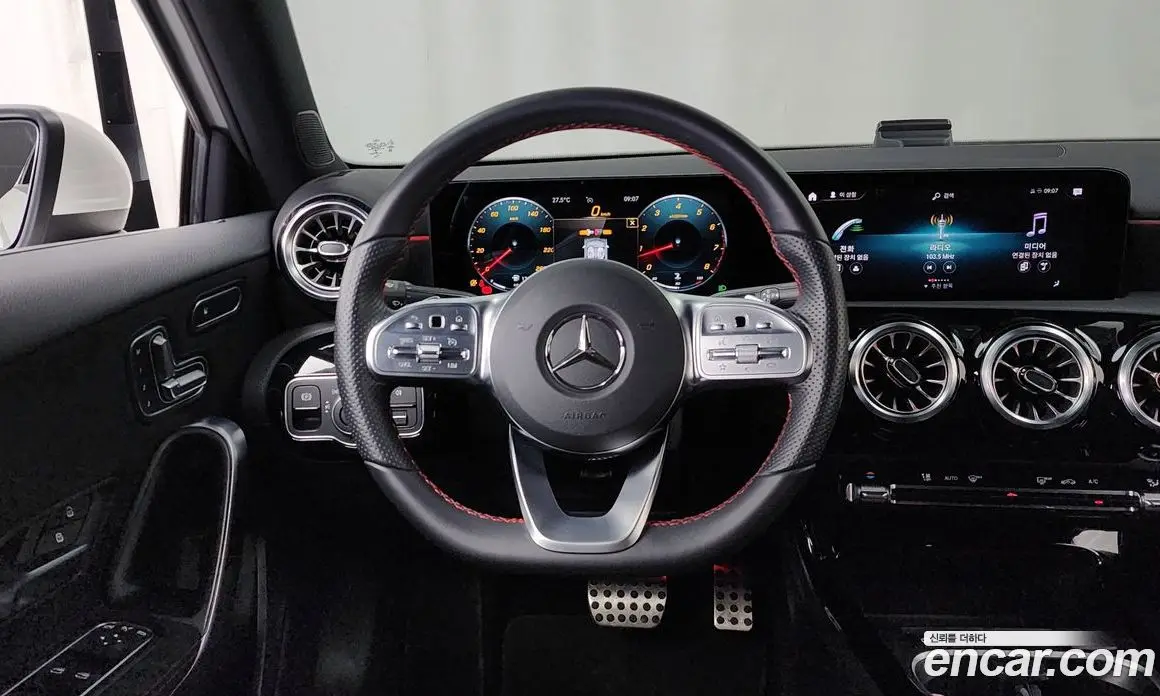 Mercedes-Benz A-Class 2022 2.0 автомат (гидро), фото 13 Mercedes-Benz A-Class 2022 2.0 автомат (гидро), фото 13