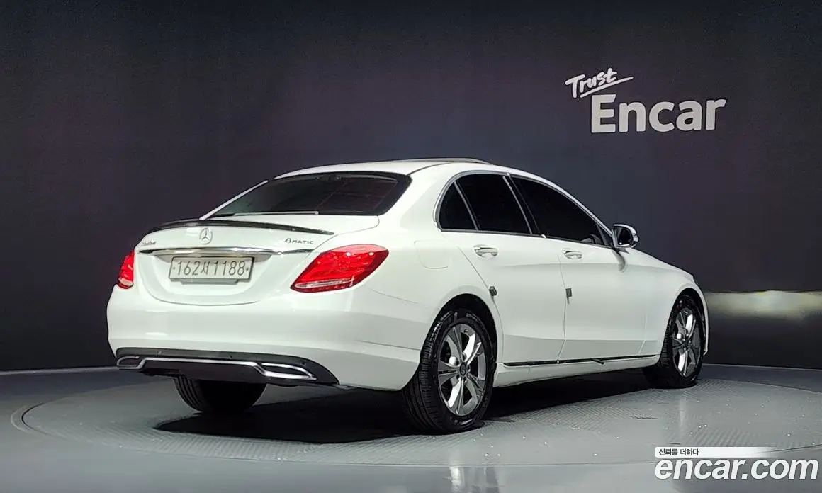 Mercedes-Benz C-Class 2016 2.1 автомат (гидро), фото 2 Mercedes-Benz C-Class 2016 2.1 автомат (гидро), фото 2