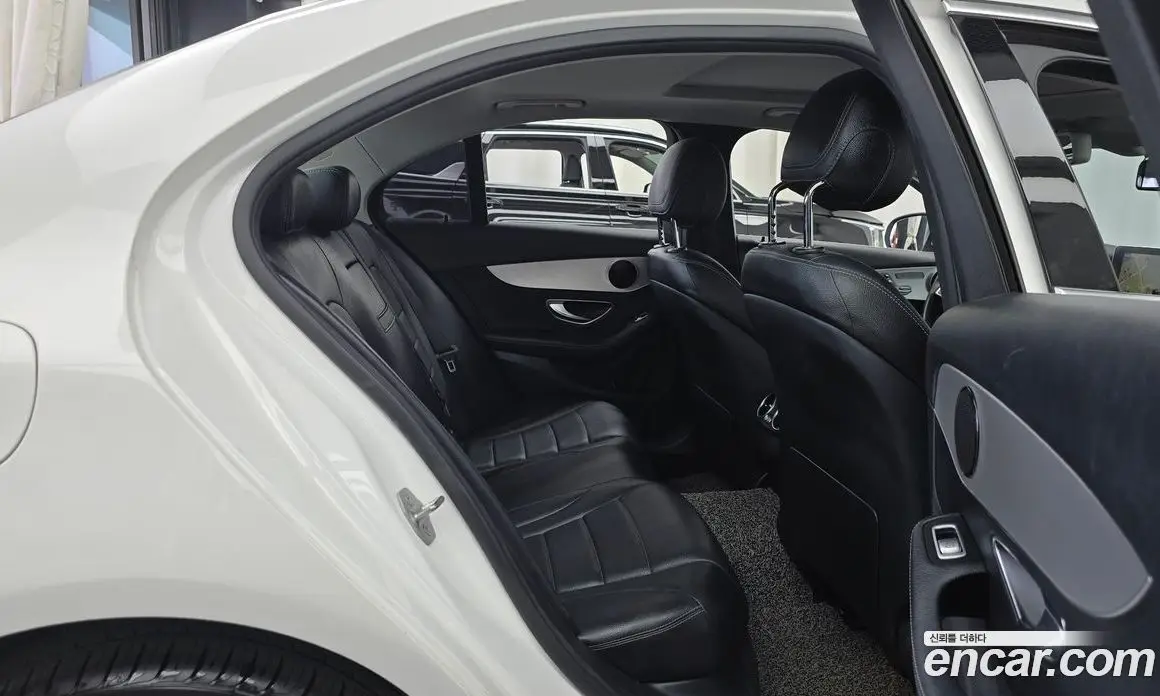 Mercedes-Benz C-Class 2016 2.1 автомат (гидро), фото 12 Mercedes-Benz C-Class 2016 2.1 автомат (гидро), фото 12
