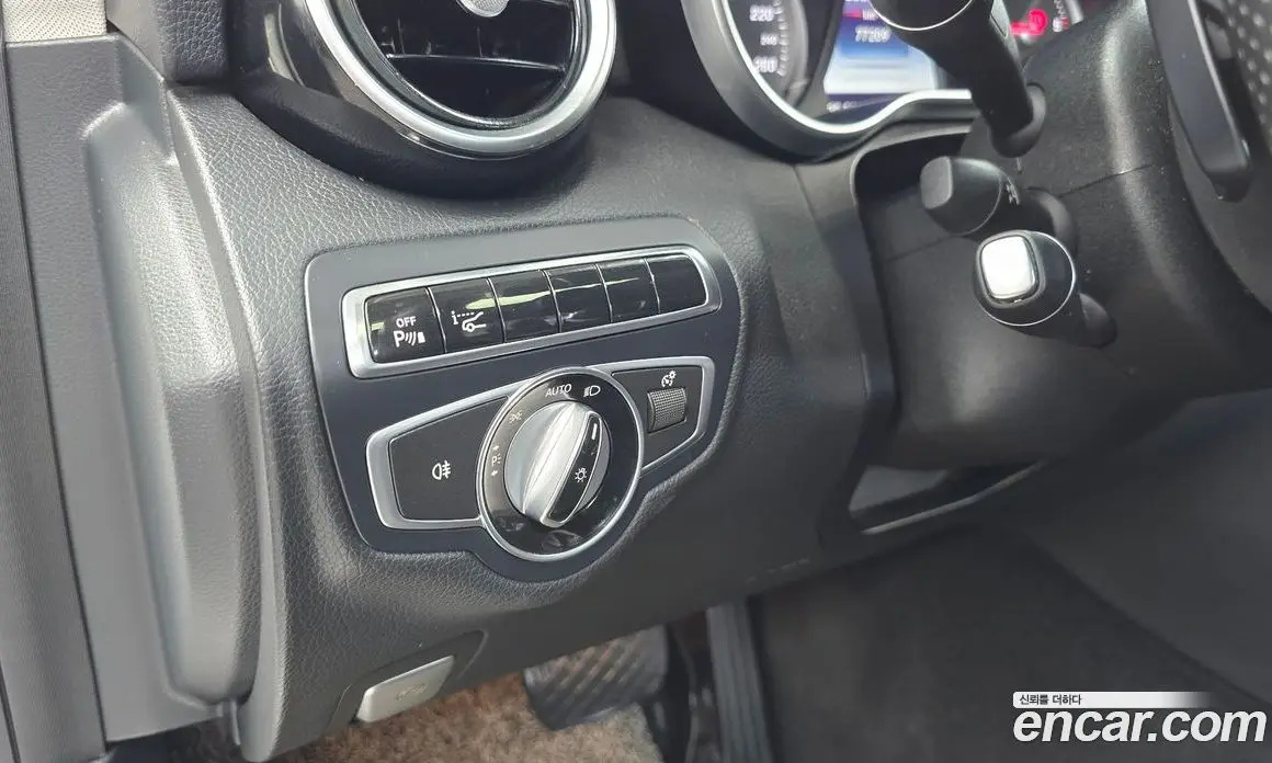 Mercedes-Benz C-Class 2016 2.1 автомат (гидро), фото 17 Mercedes-Benz C-Class 2016 2.1 автомат (гидро), фото 17