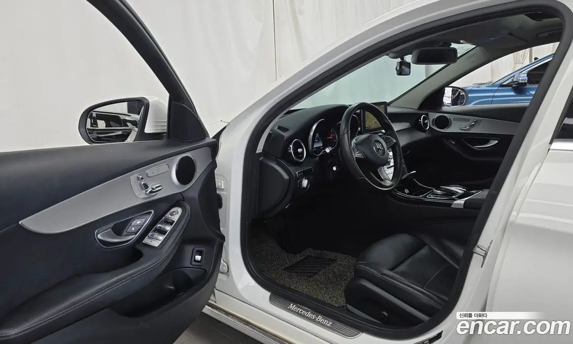 Mercedes-Benz C-Class 2016 2.1 автомат (гидро), фото 10 Mercedes-Benz C-Class 2016 2.1 автомат (гидро), фото 10