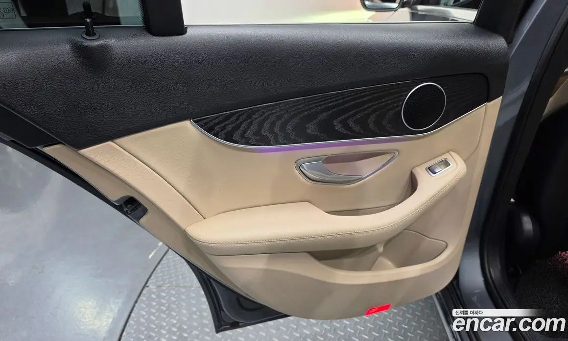 Mercedes-Benz C-Class 2019 1.9 автомат (гидро), фото 14 Mercedes-Benz C-Class 2019 1.9 автомат (гидро), фото 14