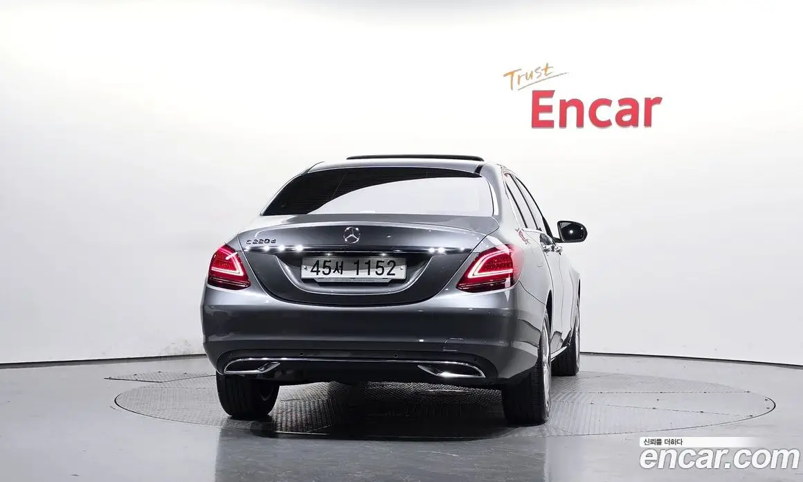Mercedes-Benz C-Class 2019 1.9 автомат (гидро), фото 3 Mercedes-Benz C-Class 2019 1.9 автомат (гидро), фото 3