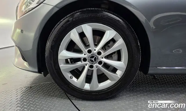 Mercedes-Benz C-Class 2019 1.9 автомат (гидро), миниатюра 4 Mercedes-Benz C-Class 2019 1.9 автомат (гидро), миниатюра 4