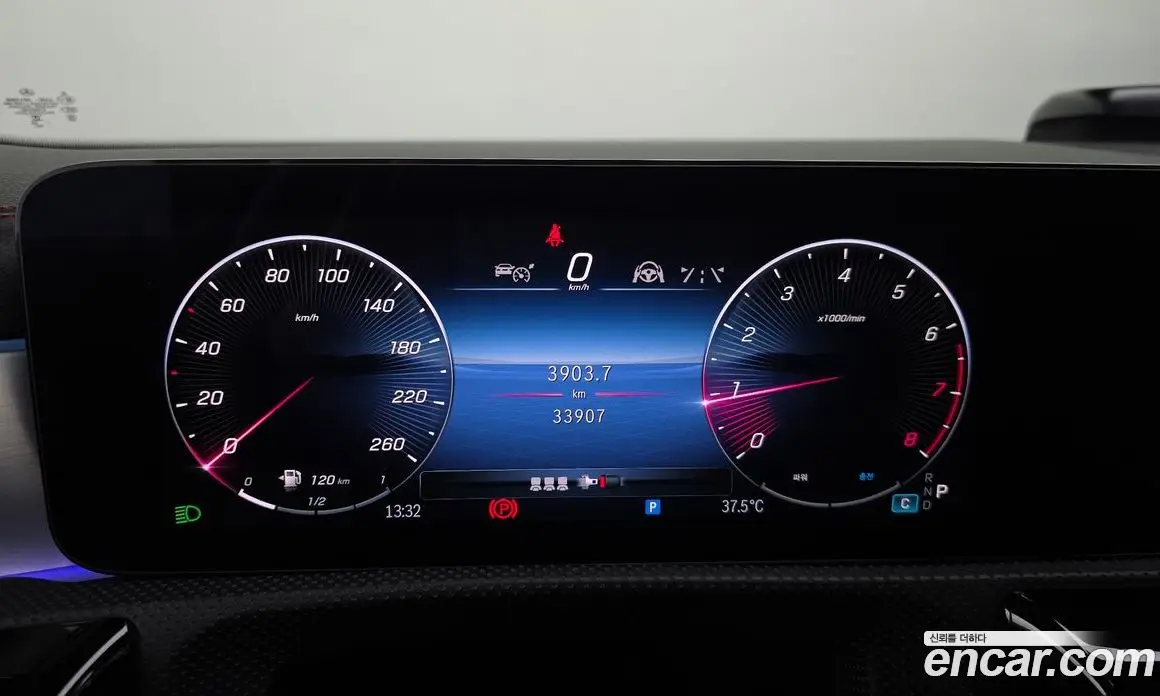 Mercedes-Benz CLA-Class 2024 2.0 автомат (гидро), фото 11 Mercedes-Benz CLA-Class 2024 2.0 автомат (гидро), фото 11