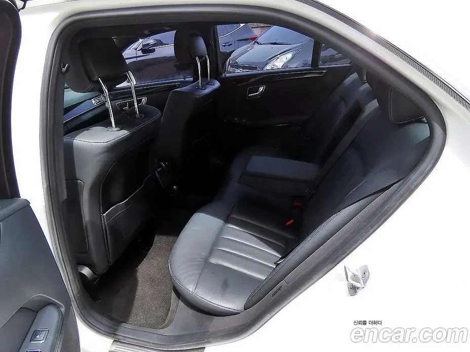 Mercedes-Benz E-Class 2013 2.1 автомат (гидро), фото 6 Mercedes-Benz E-Class 2013 2.1 автомат (гидро), фото 6