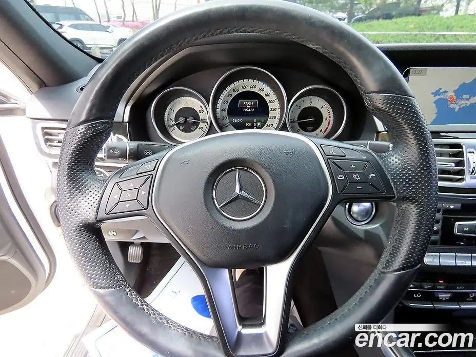 Mercedes-Benz E-Class 2013 2.1 автомат (гидро), фото 8 Mercedes-Benz E-Class 2013 2.1 автомат (гидро), фото 8