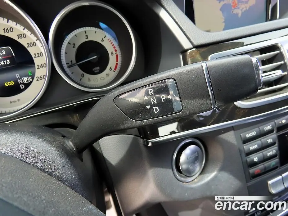 Mercedes-Benz E-Class 2013 2.1 автомат (гидро), фото 10 Mercedes-Benz E-Class 2013 2.1 автомат (гидро), фото 10