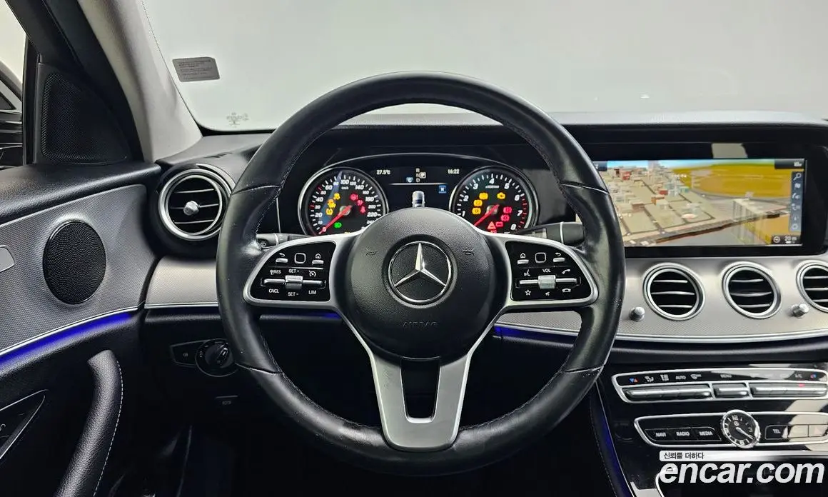 Mercedes-Benz E-Class 2018 2.0 автомат (гидро), фото 15 Mercedes-Benz E-Class 2018 2.0 автомат (гидро), фото 15