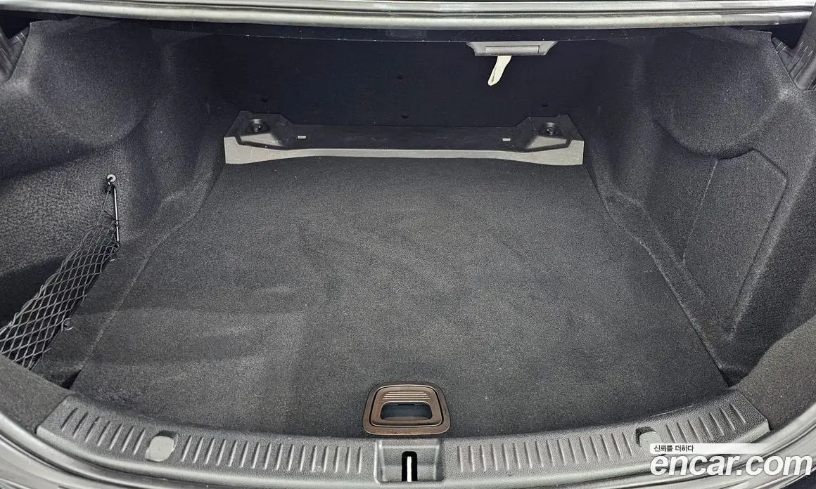 Mercedes-Benz E-Class 2018 2.0 автомат (гидро), фото 19 Mercedes-Benz E-Class 2018 2.0 автомат (гидро), фото 19