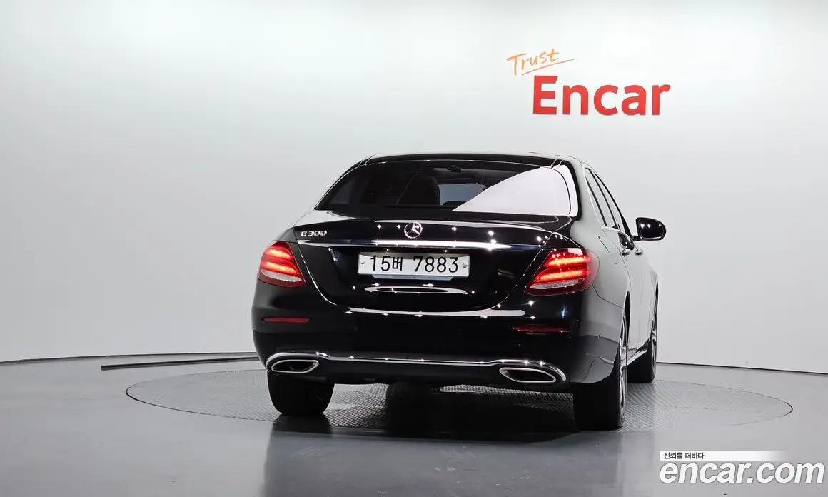 Mercedes-Benz E-Class 2018 2.0 автомат (гидро), фото 4 Mercedes-Benz E-Class 2018 2.0 автомат (гидро), фото 4