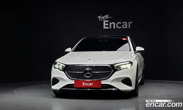Mercedes-Benz E-Class 2024 2.0 автомат (гидро), миниатюра 3 Mercedes-Benz E-Class 2024 2.0 автомат (гидро), миниатюра 3