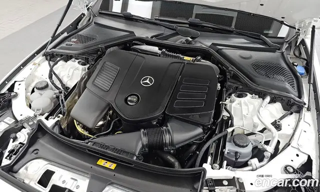 Mercedes-Benz E-Class 2025 2.0 автомат (гидро), миниатюра 6 Mercedes-Benz E-Class 2025 2.0 автомат (гидро), миниатюра 6