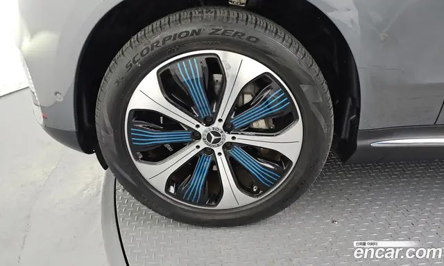 Mercedes-Benz EQC 2020 0.2 автомат (гидро), миниатюра 5