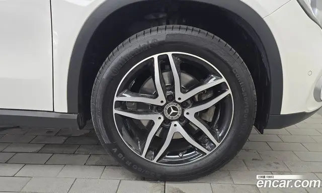 Mercedes-Benz GLA-Class 2018 2.0 автомат (гидро), миниатюра 7