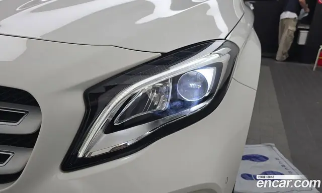 Mercedes-Benz GLA-Class 2018 2.0 автомат (гидро), миниатюра 8