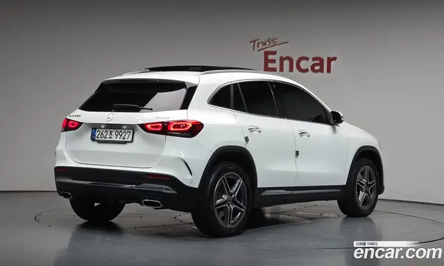 Mercedes-Benz GLA-Class 2021 2.0 автомат (гидро), миниатюра 1 Mercedes-Benz GLA-Class 2021 2.0 автомат (гидро), миниатюра 1