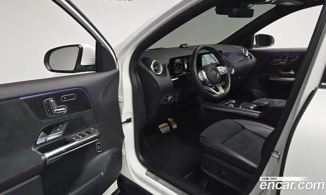 Mercedes-Benz GLA-Class 2021 2.0 автомат (гидро), миниатюра 12
