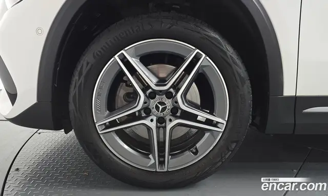 Mercedes-Benz GLA-Class 2021 2.0 автомат (гидро), миниатюра 4 Mercedes-Benz GLA-Class 2021 2.0 автомат (гидро), миниатюра 4