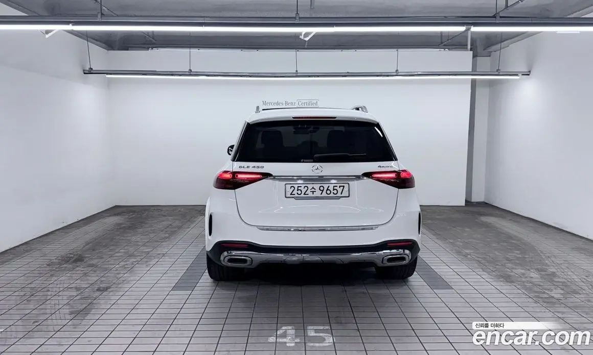 Mercedes-Benz GLE-Class 2024 3.0 автомат (гидро), фото 4 Mercedes-Benz GLE-Class 2024 3.0 автомат (гидро), фото 4