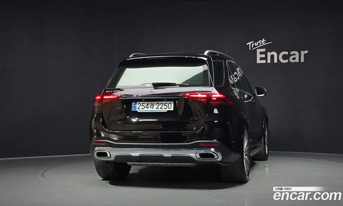 Mercedes-Benz GLE-Class 2025 3.0 автомат (гидро), фото 4 Mercedes-Benz GLE-Class 2025 3.0 автомат (гидро), фото 4