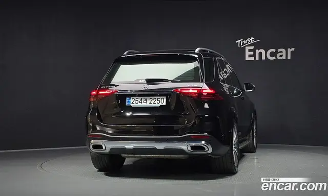 Mercedes-Benz GLE-Class 2025 3.0 автомат (гидро), миниатюра 4 Mercedes-Benz GLE-Class 2025 3.0 автомат (гидро), миниатюра 4